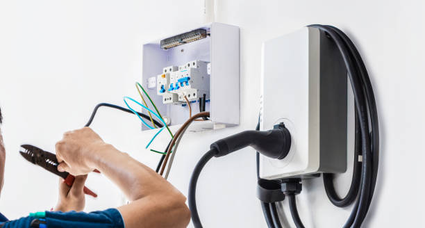 Best Licensed Electrician  in Forest View, IL